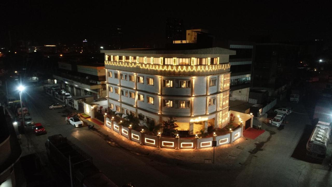 The Royal Palace Hotel 400703 Navi Mumbai Exterior foto